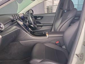 Mercedes-Benz C-Class C200 Avantgarde - Image 14