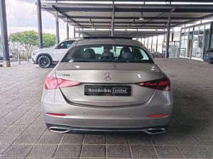 Mercedes-Benz C-Class C200 Avantgarde - Image 6