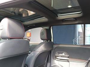 Mercedes-Benz GLB GLB220d 4Matic Progressive - Image 12