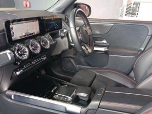 Mercedes-Benz GLB GLB220d 4Matic Progressive - Image 15