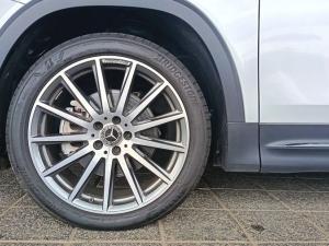 Mercedes-Benz GLB GLB220d 4Matic Progressive - Image 3