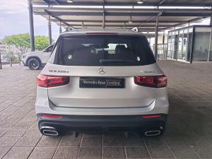 Mercedes-Benz GLB GLB220d 4Matic Progressive - Image 6