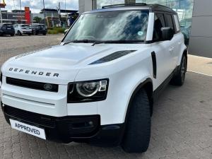 Land Rover Defender 110 D300 X-Dynamic HSE - Image 13