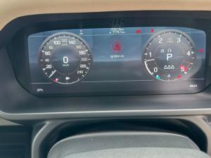 Land Rover Defender 110 D300 X-Dynamic HSE - Image 9