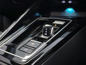 Volkswagen Golf R - Image 17