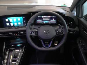 Volkswagen Golf R - Image 18