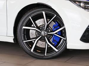 Volkswagen Golf R - Image 3