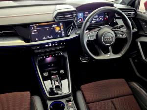 Audi A3 sedan TFSI S line Plus - Image 11