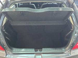 Toyota Starlet 1.4 XS - Image 29