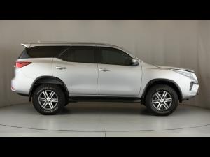 Toyota Fortuner 2.4GD-6 auto - Image 3
