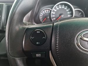 Toyota RAV4 2.0 GX auto - Image 8