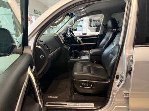 Toyota Land Cruiser 200 4.5D-4D V8 VX - Image 7