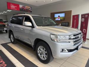 Toyota Land Cruiser 200 4.5D-4D V8 VX - Image 1