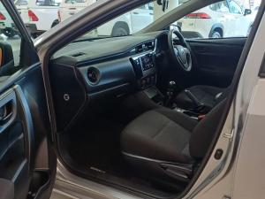 Toyota Corolla Quest 1.8 Plus manual - Image 7