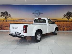 Isuzu D-Max Gen 6 250 single cab Fleetside safety - Image 2