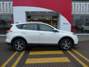 Toyota RAV4 2.0 GX auto - Image 3