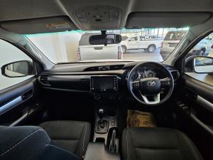 Toyota Hilux 2.4GD-6 double cab 4x4 Raider auto - Image 6
