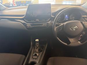Toyota C-HR 1.2T Plus auto - Image 6