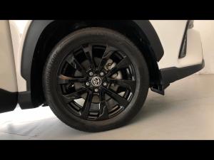 Toyota Corolla Cross 1.8 Hybrid GR-Sport - Image 17