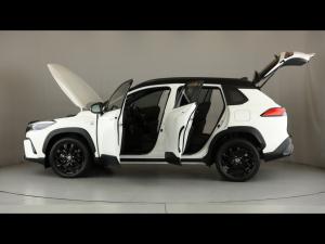 Toyota Corolla Cross 1.8 Hybrid GR-Sport - Image 26