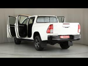 Toyota Hilux 2.4GD-6 double cab 4x4 Raider manual - Image 25