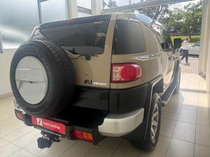 Toyota FJ Cruiser FJ Cruiser - Image 2