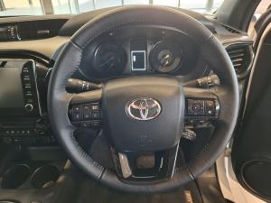 Toyota Hilux 2.8 GD-6 RB Legend RS automaticD/C - Image 8