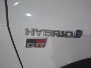 Toyota Corolla Cross 1.8 GR-S Hybrid - Image 16