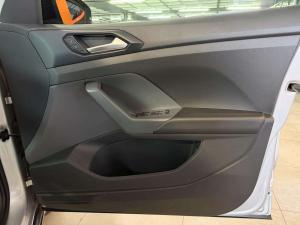 Volkswagen T-CROSS 1.0 TSI Highline DSG - Image 11