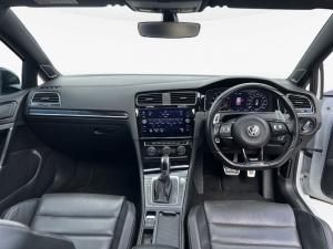 Volkswagen Golf R - Image 11