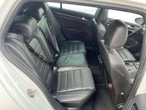 Volkswagen Golf R - Image 15