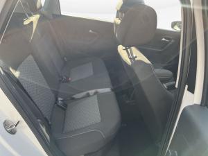 Volkswagen Polo Vivo hatch 1.4 Life - Image 15