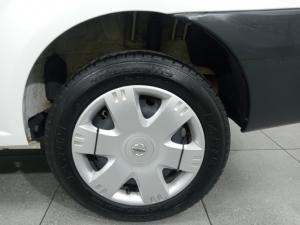 Nissan NP200 1.6i safety pack (aircon) - Image 10