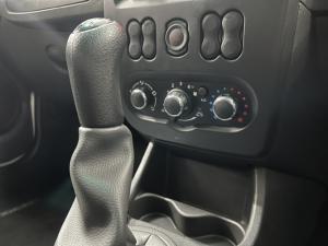 Nissan NP200 1.6i safety pack (aircon) - Image 9