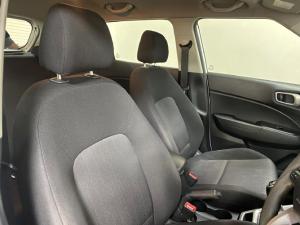 Hyundai Venue 1.0T Motion - Image 8