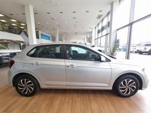 Volkswagen Polo hatch 1.0TSI - Image 8