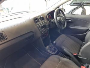 Volkswagen Polo Vivo hatch 1.4 Trendline - Image 2