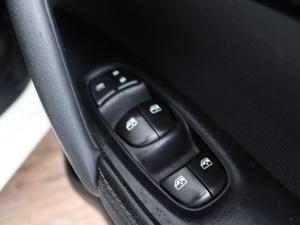 Nissan Qashqai 1.2T Acenta auto - Image 13