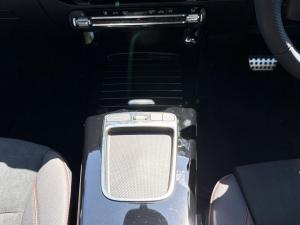 Mercedes-Benz A-Class A200 hatch Progressive - Image 12