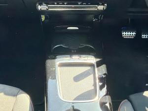 Mercedes-Benz CLA CLA200 Progressive - Image 18