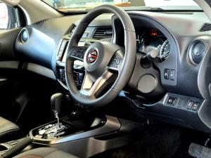 Nissan Navara 2.5DDTi double cab Pro-4X 4x4 Warrior - Image 17
