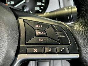 Nissan Navara 2.5DDTi double cab LE Plus - Image 23