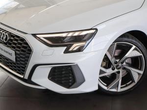 Audi A3 sedan 40TFSI S line - Image 2