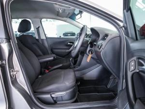 Volkswagen Polo Vivo hatch 1.4 Comfortline - Image 12