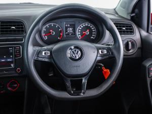 Volkswagen Polo Vivo hatch 1.4 Comfortline - Image 16