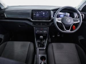Volkswagen T-Cross 1.0TSI manual - Image 17