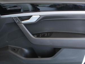 Volkswagen Touareg V6 TDI Executive R-Line - Image 14