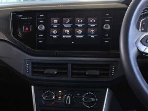 Volkswagen Polo hatch 1.0TSI Life manual - Image 12