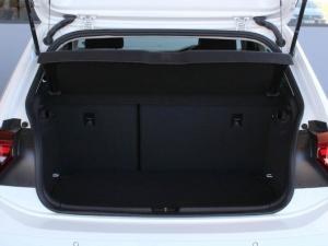 Volkswagen Polo hatch 1.0TSI Life manual - Image 22