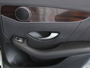 Mercedes-Benz GLC GLC300d coupe 4Matic - Image 15